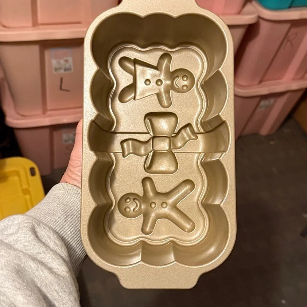 Nordic Ware‎ Gingerbread Loaf Pan 12